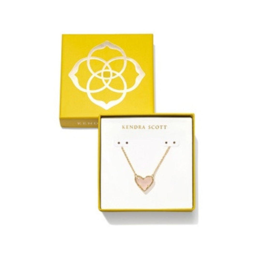 Kendra Scott Boxed Ari Heart Pendant Necklace Gold Rose Quartz