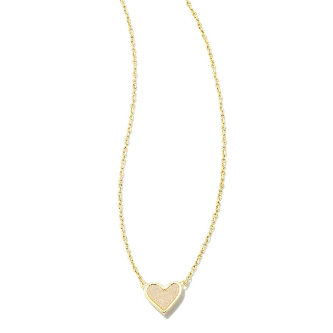 Framed Ari Heart Gold Short Pendant Necklace in Iridescent